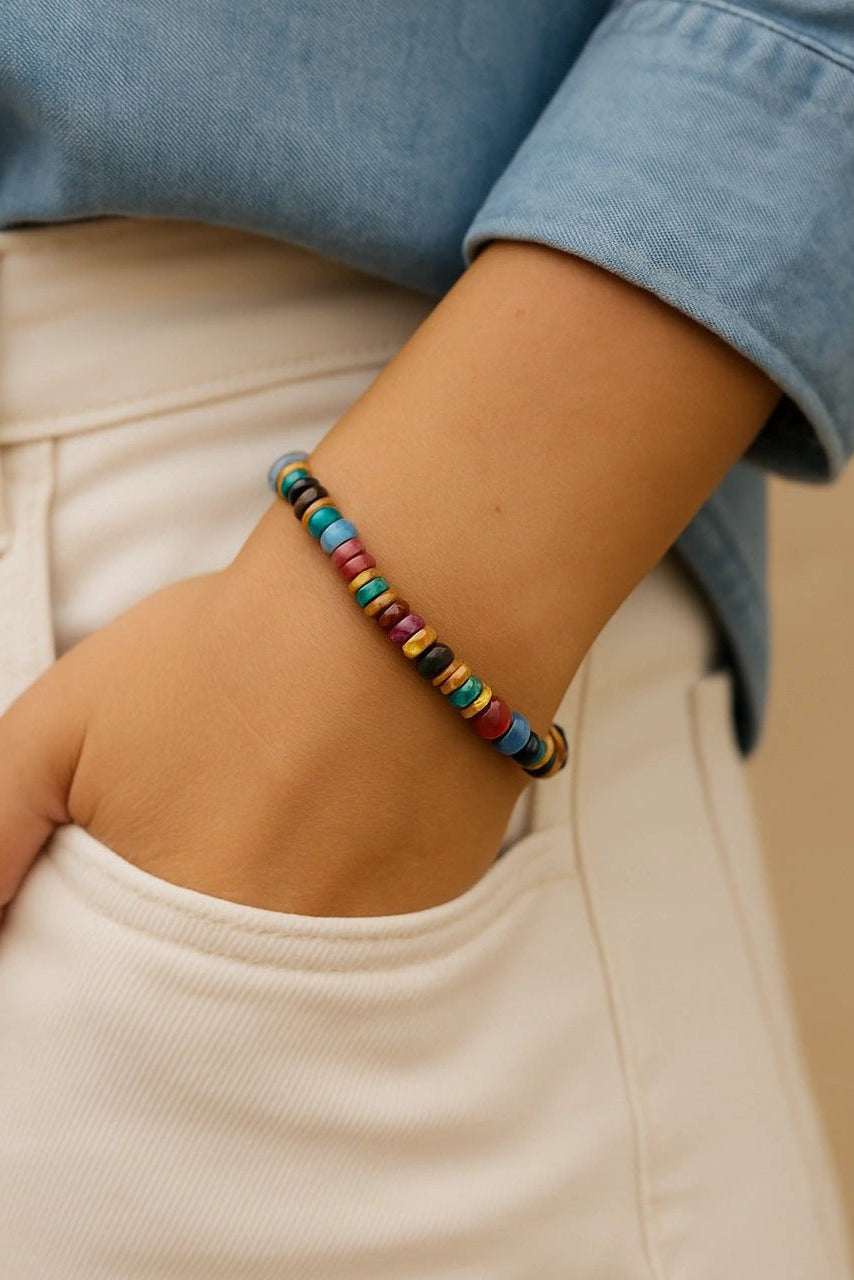 Pulsera Ayax Colores, diseño con detalles vibrantes