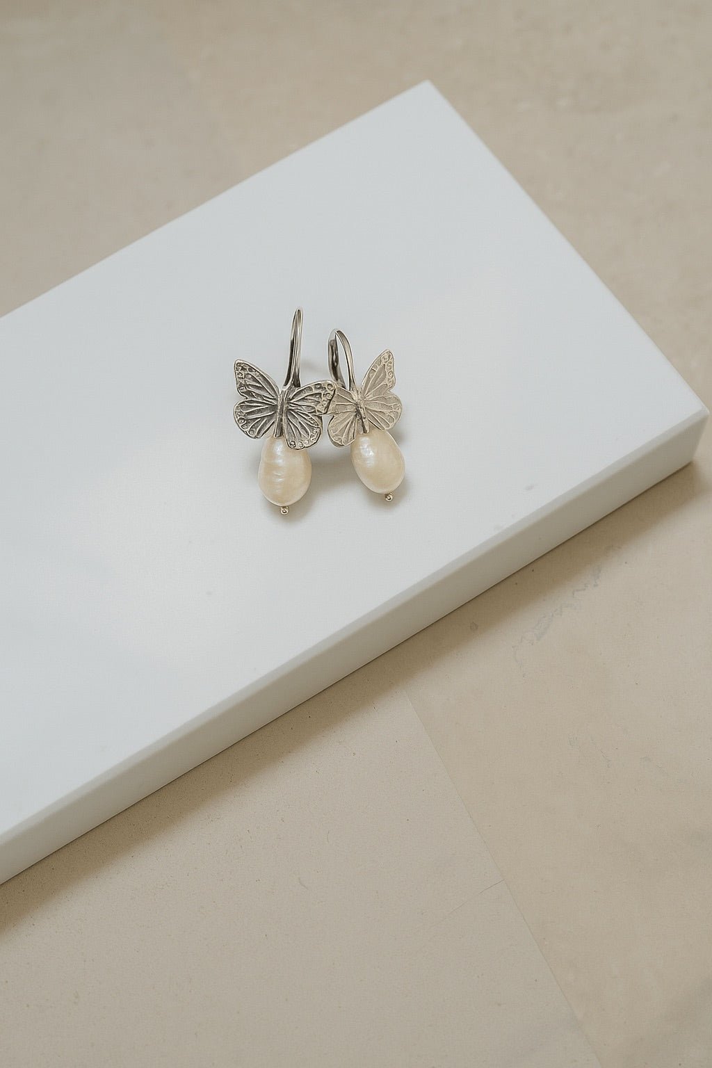 Aros Mariposa Plata - ZAFFI joyas